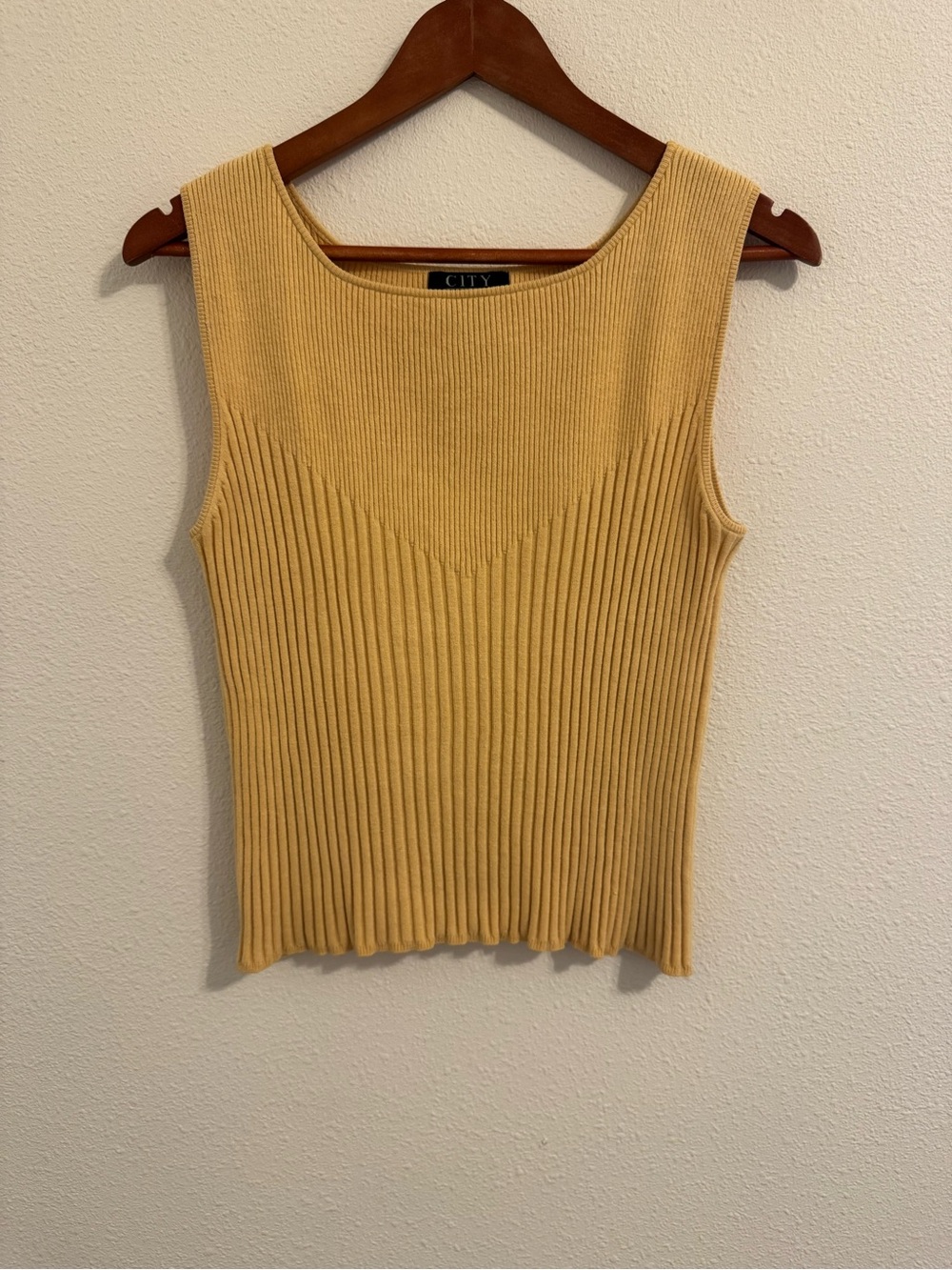 Vintage City Silk 75% Silk Ribbed Knit Tank Top Butter Yellow Size L